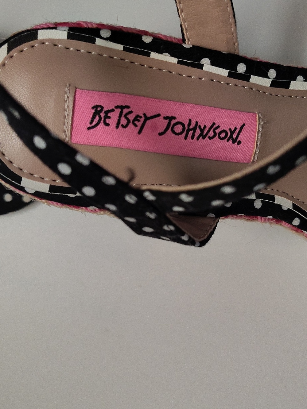 Betsey Johnson Black Polka Dot Wedge Sandals with Rainbow Espadrille Heel - Picture 3 of 3